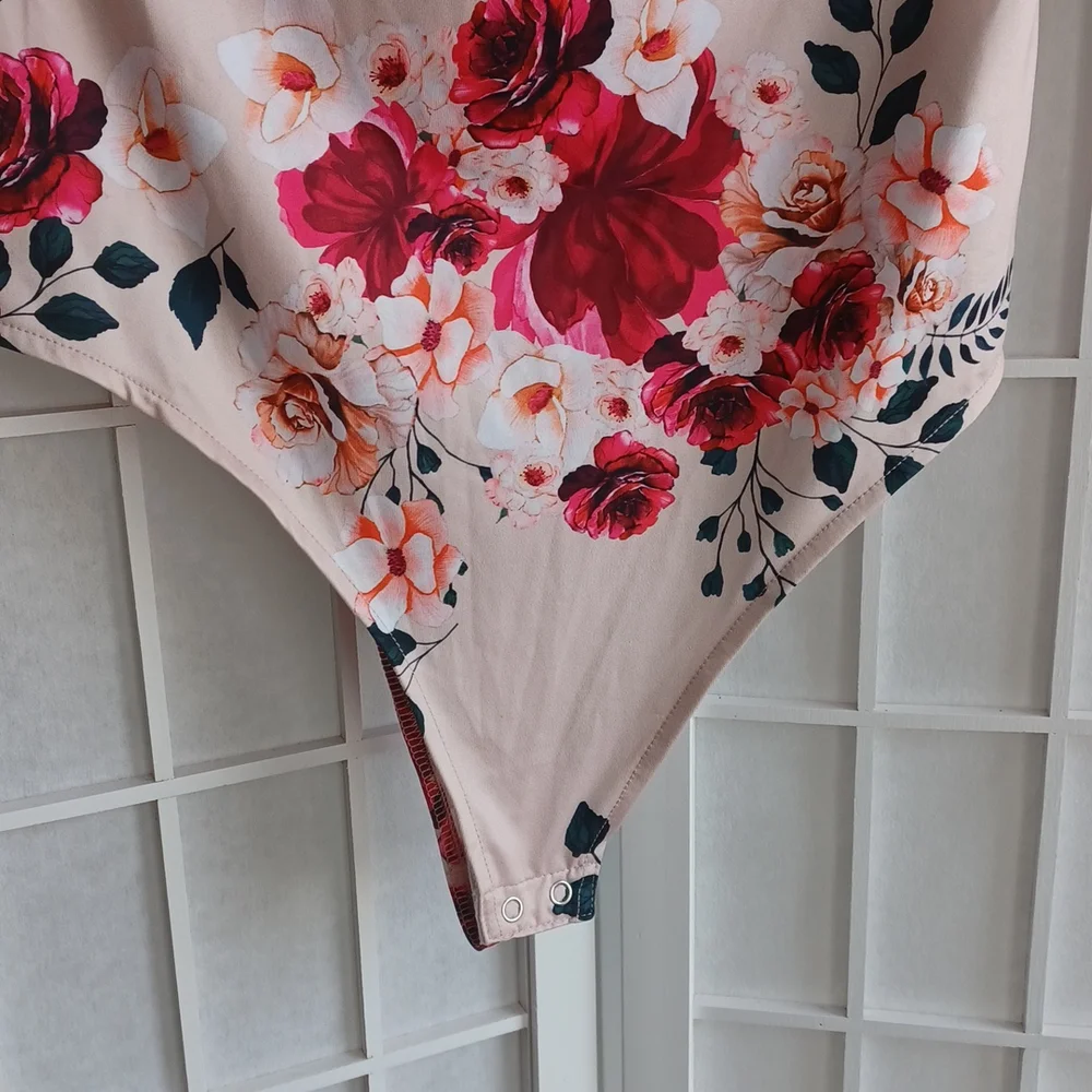 Guess  bodysuit - Picture 3 of 16